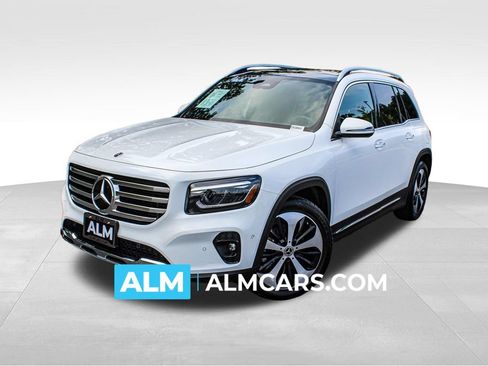 Used 2025 Mercedes-Benz GLB 250 image 1