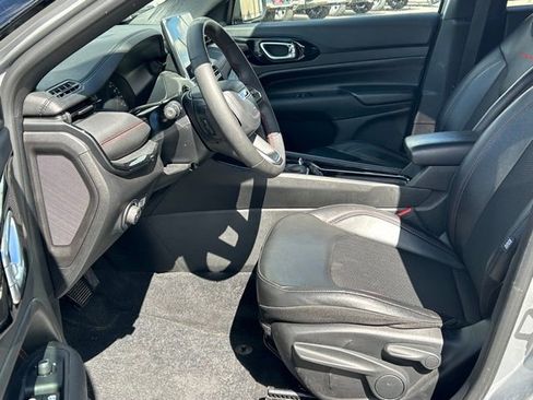 Certified 2025 Jeep Compass Trailhawk AWD/4WD image 30
