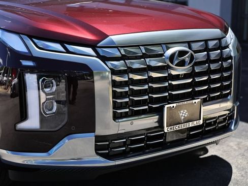 Used 2025 Hyundai Palisade Calligraphy AWD/4WD image 2