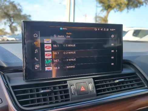 Used 2023 Audi Q5 2.0T Premium Plus image 12