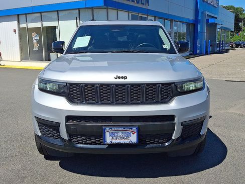 Used 2022 Jeep Grand Cherokee L Limited w/ Black Appearance Package AWD/4WD image 29