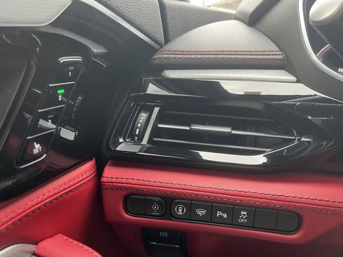 Used 2024 Acura MDX A-Spec image 31