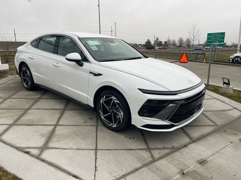 New 2026 Hyundai Sonata SEL FWD image 7
