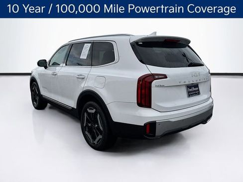 Certified 2023 Kia Telluride S w/ S Sunroof Package image 5