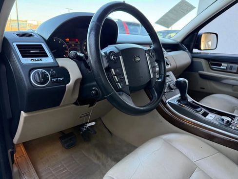 Used 2011 Land Rover Range Rover Sport HSE image 17