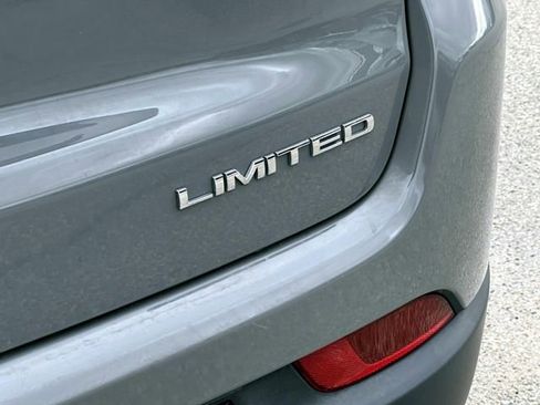 Used 2020 Jeep Compass Limited image 9