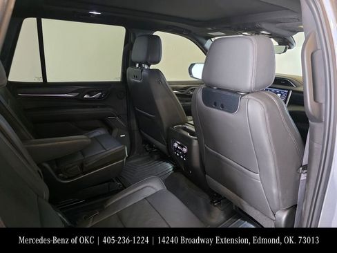 Used 2021 GMC Yukon Denali w/ Denali Premium Package image 22