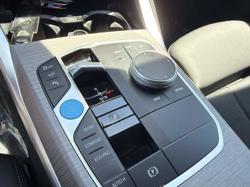 Used 2025 BMW i4 eDrive40 RWD image 22