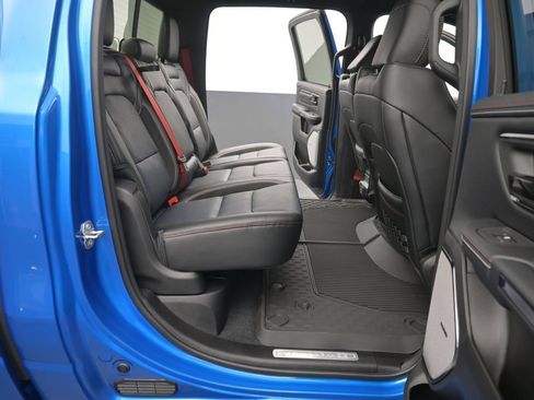 New 2026 RAM 1500 Laramie AWD/4WD image 15