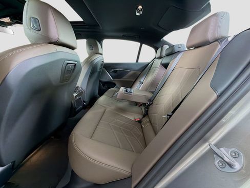 New 2026 BMW 530i xDrive w/ Premium Package AWD/4WD image 25