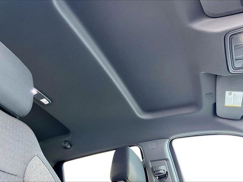 Used 2024 Chevrolet Silverado 1500 LT image 23