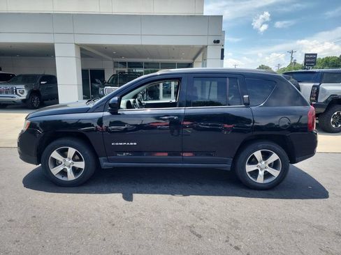Used 2016 Jeep Compass High Altitude AWD/4WD image 5