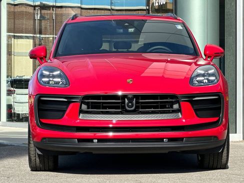 New 2026 Porsche Macan image 11