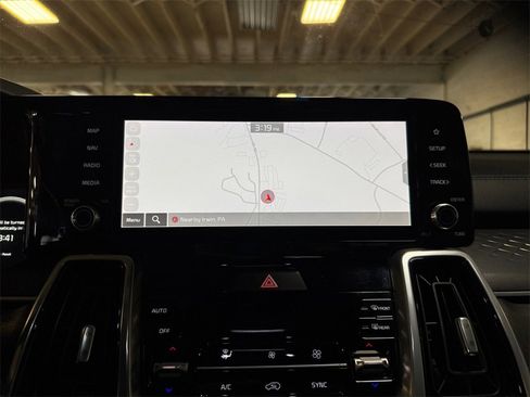 Certified 2023 Kia Sorento SX image 19