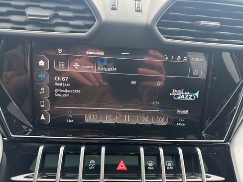 Used 2022 Lamborghini Urus image 21