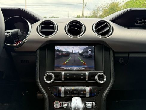 Used 2020 Ford Mustang Premium image 28