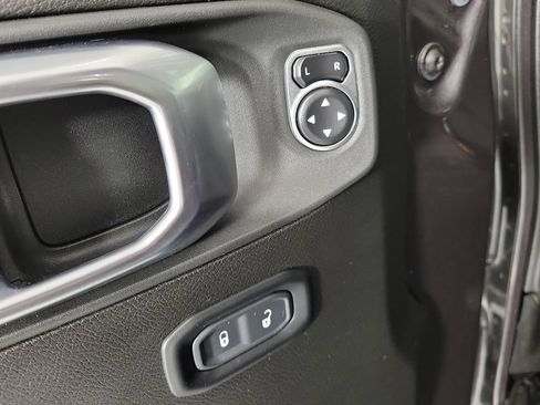Used 2024 Jeep Wrangler Unlimited Sport AWD/4WD image 15
