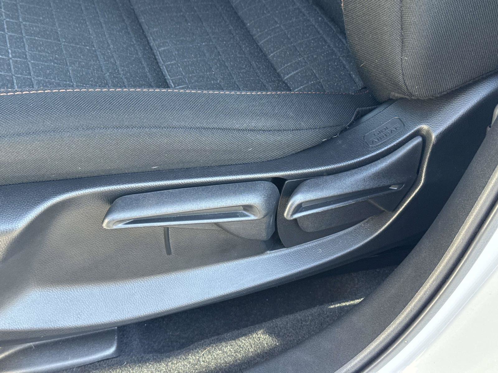 Certified 2025 Honda HR-V Sport image 23