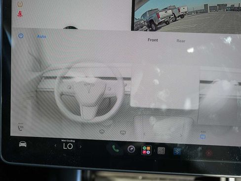 Used 2018 Tesla Model 3 Long Range RWD image 21