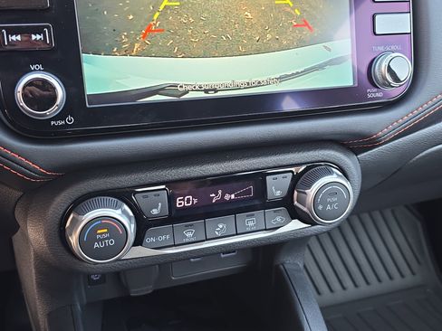 New 2025 Nissan Versa SR w/ Trunk Package image 21