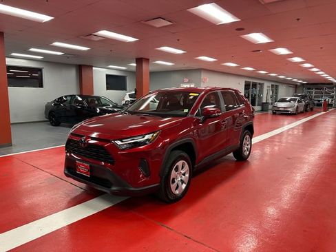 Certified 2025 Toyota RAV4 LE AWD/4WD image 2