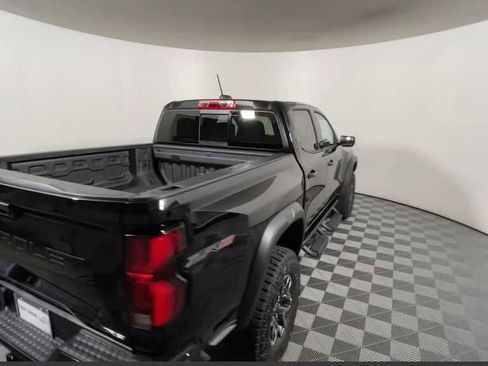 New 2026 Chevrolet Colorado ZR2 w/ Technology Package image 8