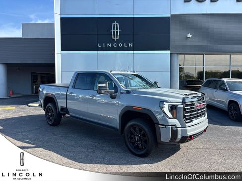 Used 2025 GMC Sierra 2500 AT4 w/ AT4 Premium Plus Package AWD/4WD image 1