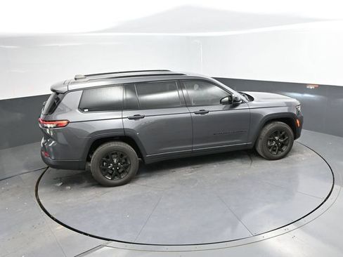 Used 2024 Jeep Grand Cherokee L Laredo AWD/4WD image 36