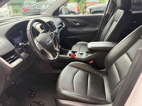 Used 2022 GMC Terrain SLT w/ Tech Package AWD/4WD image 8