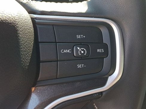 Certified 2023 Jeep Wagoneer 4WD image 24
