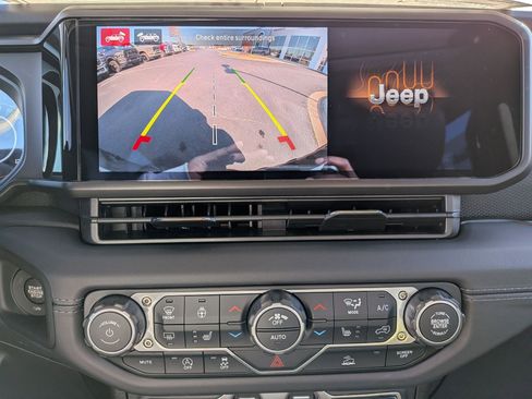 New 2026 Jeep Wrangler Unlimited Rubicon image 15