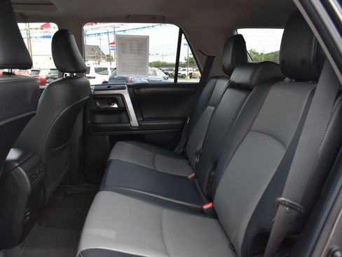 Used 2015 Toyota 4Runner SR5 Premium AWD/4WD image 16
