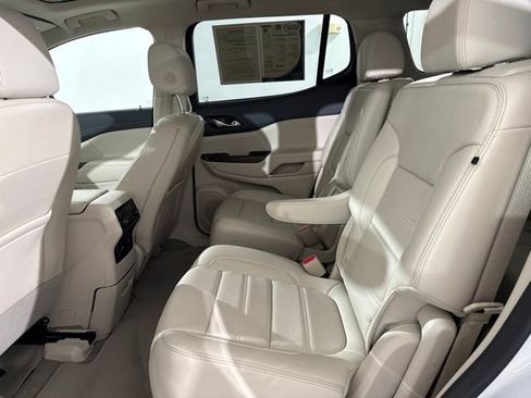 Used 2023 GMC Acadia Denali w/ Denali Ultimate Package FWD image 15