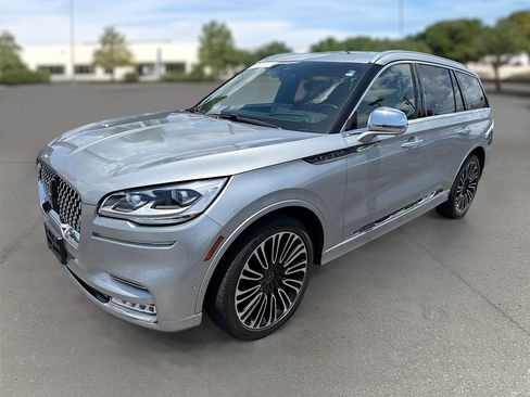 Used 2021 Lincoln Aviator Black Label w/ Dynamic Handling Package AWD/4WD image 3