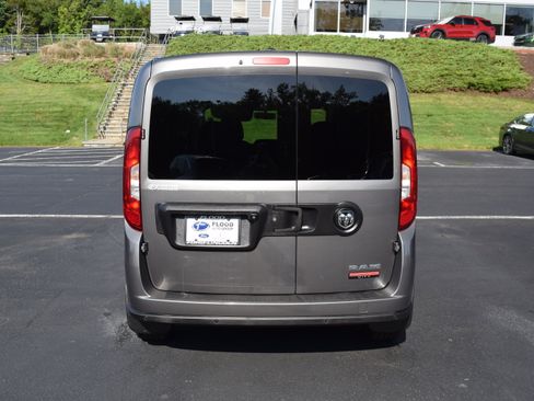 Used 2016 RAM ProMaster City Tradesman SLT w/ Rear Back-up Camera Group FWD image 5