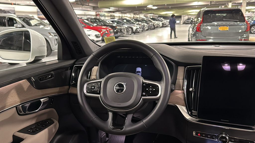 Certified 2026 Volvo XC90 B6 Plus AWD/4WD image 23