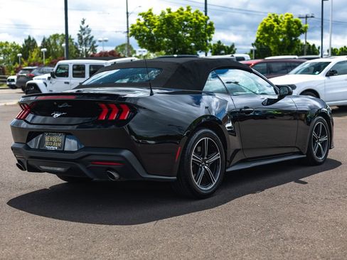 Used 2024 Ford Mustang Premium RWD image 9