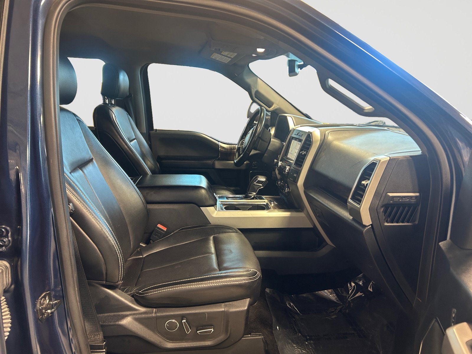 Used 2018 Ford F150 Lariat AWD/4WD image 18
