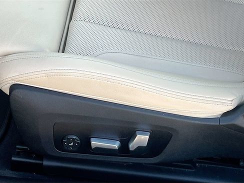 Used 2023 BMW M440i Convertible w/ Premium Package RWD image 20