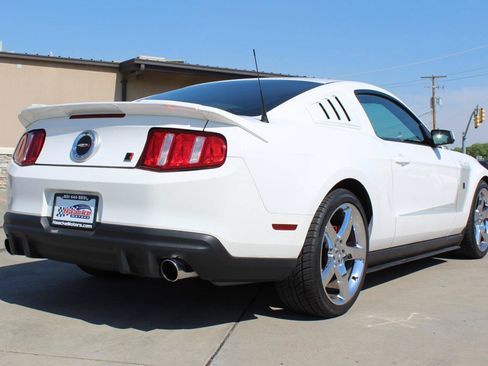 Used 2010 Ford Mustang GT RWD image 76