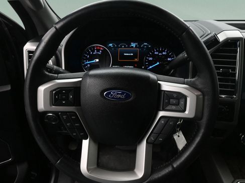 Used 2017 Ford F250 Lariat w/ Lariat Value Package AWD/4WD image 21