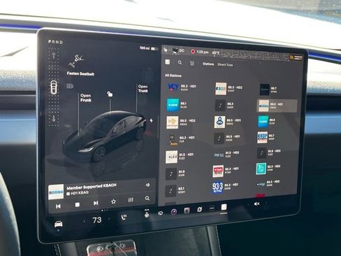 Used 2025 Tesla Model 3 Long Range image 17