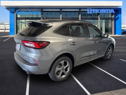 Used 2023 Ford Escape ST-Line w/ Tech Pack #1 AWD/4WD image 2