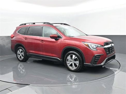 Used 2024 Subaru Ascent Premium w/ Convenience Package image 3