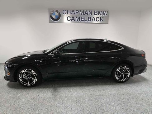 Used 2024 Hyundai Sonata SEL w/ Convenience Package FWD image 3