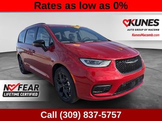 New 2026 Chrysler Pacifica Select w/ S Appearance Package FWD video 1