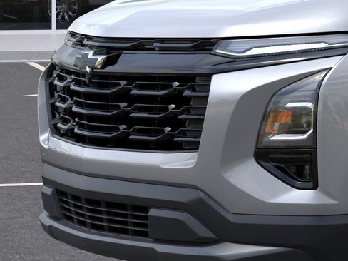 New 2027 Chevrolet Equinox LT w/ Convenience Package II FWD image 16