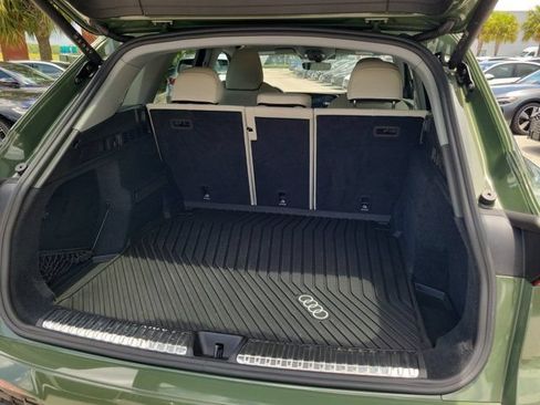 Certified 2025 Audi Q5 Premium Plus w/ Premium Plus AWD/4WD image 8