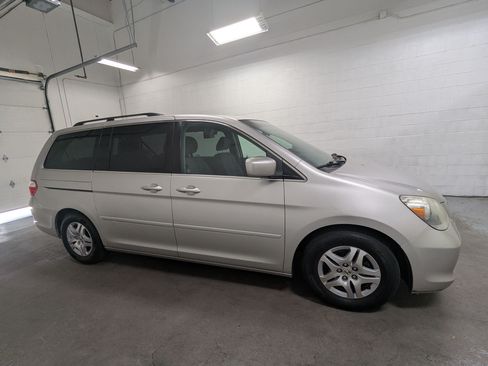 Used 2006 Honda Odyssey EX image 3
