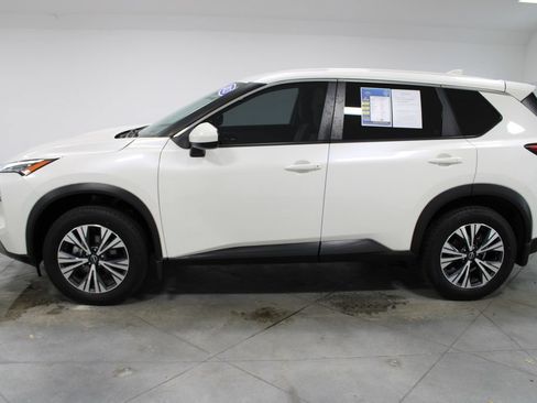 Used 2023 Nissan Rogue SV FWD image 6